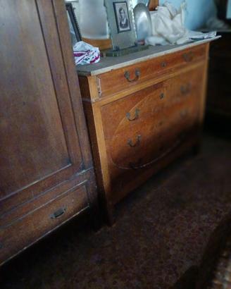 Cassettone arte povera