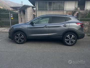 Nissan quasqai