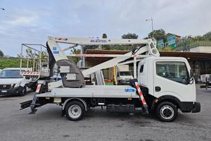 Nissan NT400 Cabstar Piattaforma aerea autoca...