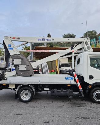 Nissan NT400 Cabstar Piattaforma aerea autoca...