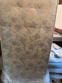 41 - Materasso singolo.