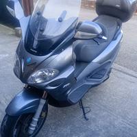 Piaggio X9 500