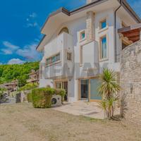 Villa singola - Cerisano