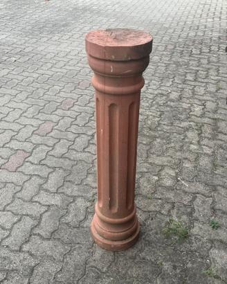 Colonna in pietra