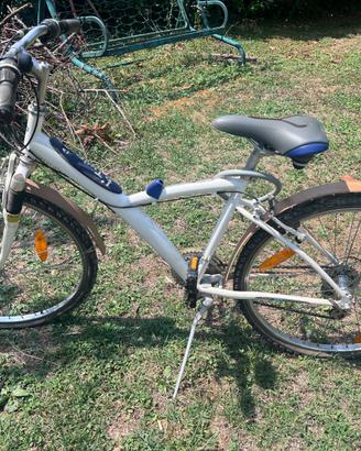 Mountain bike b- twin