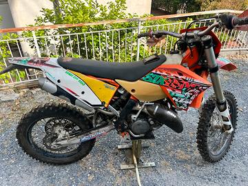 Ktm 125 six days 2011
