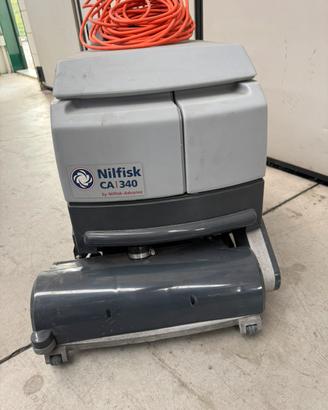 Lavapavimenti Nilfisk CA 340