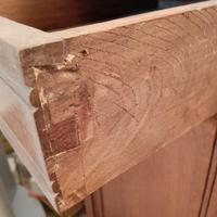 mobile da sala in rovere.