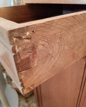 mobile da sala in rovere.