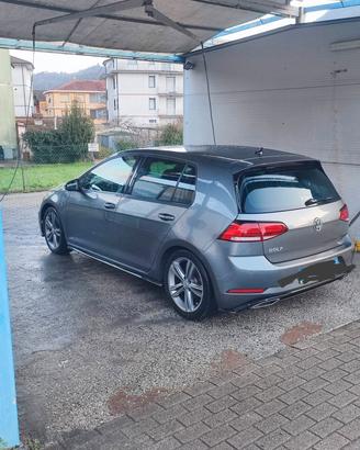 Volkswagen Golf 7 R-Line 150cv DSG