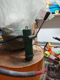 pompa a mano per fusti olio