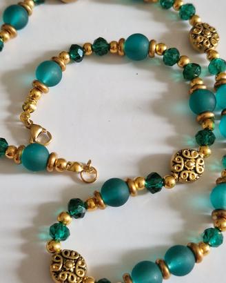 Collana di cristalli e vetro soffiato