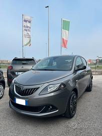 Lancia Ypsilon 1.0 FireFly 5 porte S&S Hybrid Gold