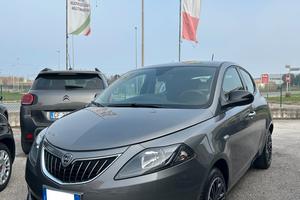 Lancia Ypsilon 1.0 FireFly 5 porte S&S Hybrid Gold