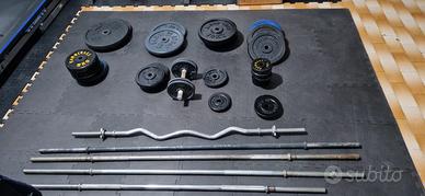 piastre e bilancieri palestra