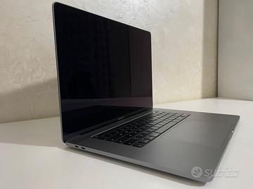 MacBook Pro 16" - Intel i7