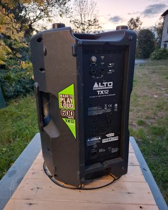 casse musicali + piedistallo + mixer