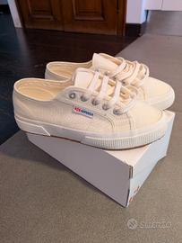 superga nuove 38