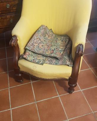 poltrona gialla