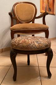 Poltrona da camera e sgabello