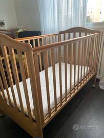 Lettino a sponde + materasso bambino