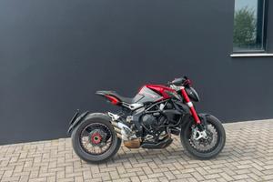 Mv agusta dragster rr