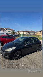 Peugeot 207 1.4 cc anno 2010 gpl