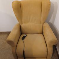 Poltrona motorizzata alzapersone modello Bergère