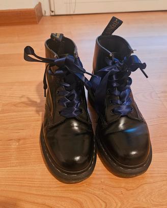 Dr. Martens 101 Smooth nere – EU 39
