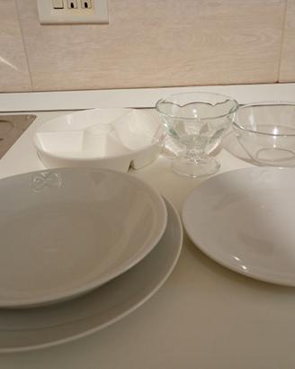 Set piatti e calici