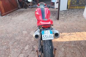 Ducati 696 plus