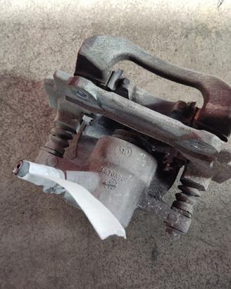 Pinza freno post sx TOYOTA VERSO 1598cc D 2016