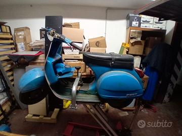 Vespa P150X senza frecce