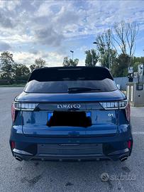 Lynk&co 01