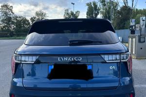 Lynk&co 01