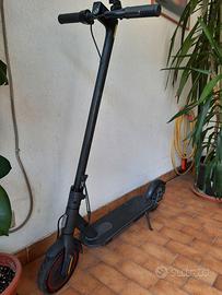 monopattino Mi Elettrico Pro2