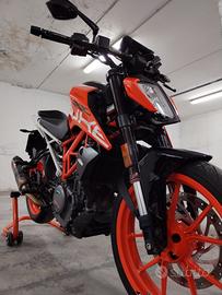 KTM 390 Duke