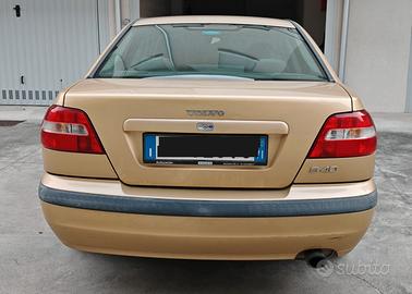 Volvo s40 1.6 benzina  2002