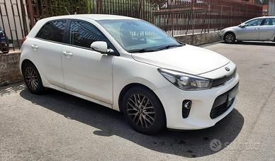 Kia Rio 1.4 CRDi 90 CV Cool Techno Pack ADAS