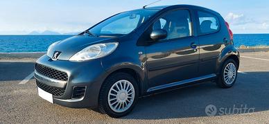 Peugeot 107 1.0 12V 50kW (68CV) 5p. - Clima  - TOP
