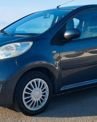 Peugeot 107 1.0 12V 50kW (68CV) 5p. - Clima  - TOP
