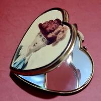 Specchietto da Borsa bifacciale a CUORE 