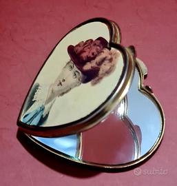 Specchietto da Borsa bifacciale a CUORE 