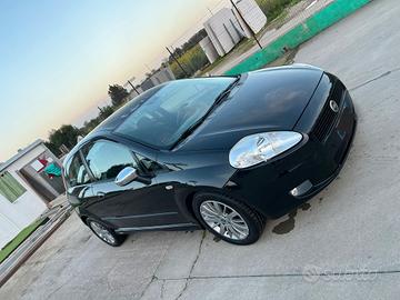 Grande Punto Sport 1.9 diesel 130 cv 
