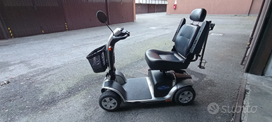 Scooter elettrico per Anziani Maxi Reale Sovrana