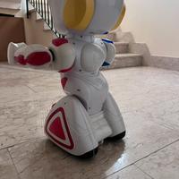 Robot  emiglio giochi prezionsi