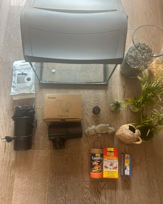 acquario pesci 20 l con cibo decorazioni e filtro