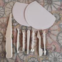 KIT STRUMENTI PER IL DECORO CON VALIGETTA NUOVO