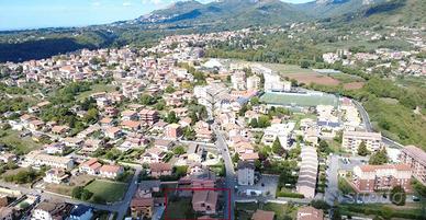 Villa di 203 m² con più di 5 locali e box auto dop