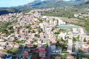 Villa di 203 m² con più di 5 locali e box auto dop